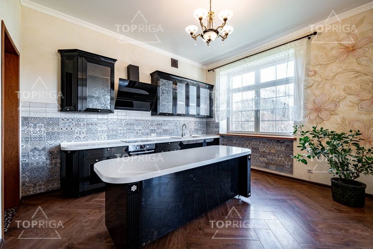 Столовая, кухня, Дом в поселке Онегино - на topriga.ru