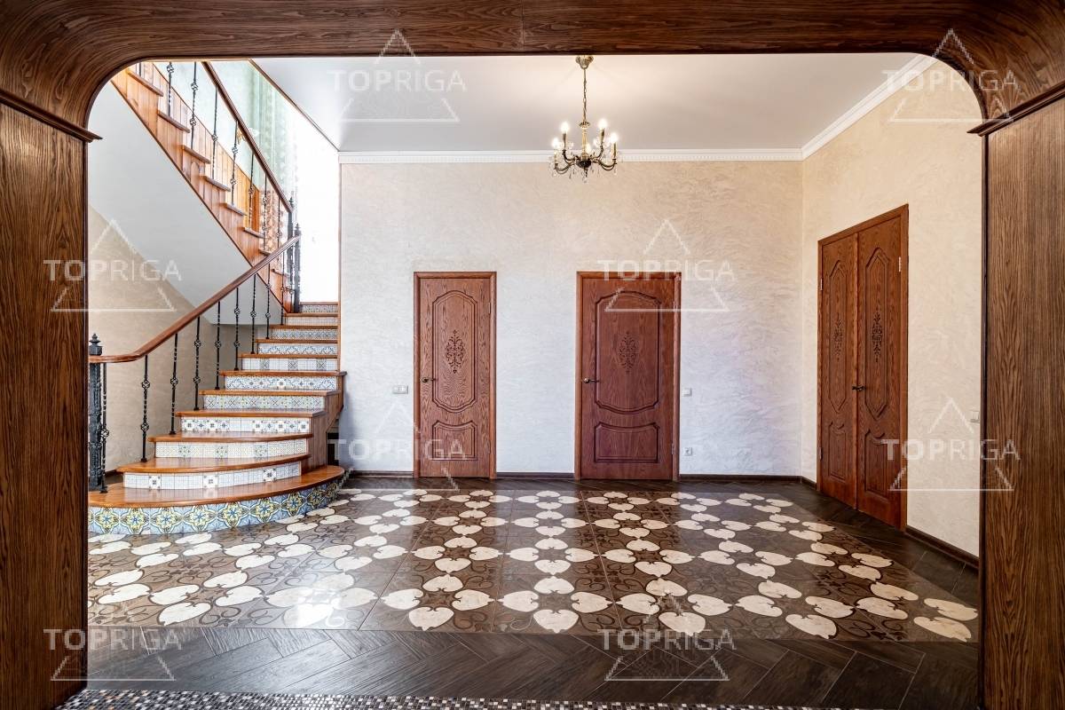 Гостиная, холл, Дом в поселке Онегино - на topriga.ru