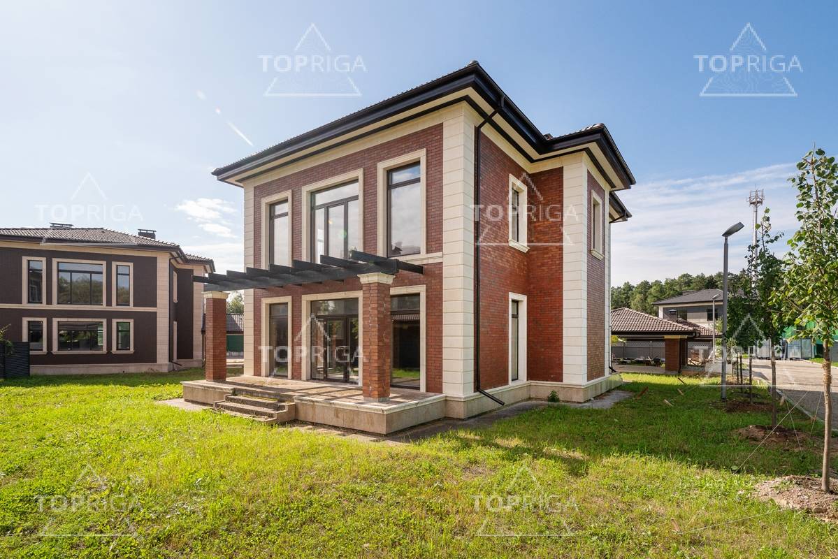 Фасад, Дом в поселке Петрово-Дальнее - на topriga.ru